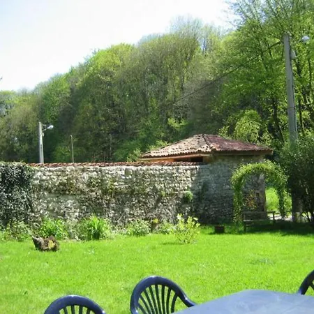 Lorrain Avec Poele, Jardin Et Terrasse, Proche Des Sites Historiques De Verdun - Fr-1-585-4 * Beausite
