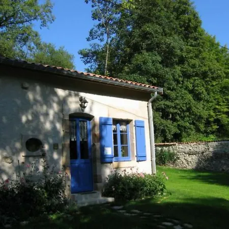 Lorrain Avec Poele, Jardin Et Terrasse, Proche Des Sites Historiques De Verdun - Fr-1-585-4 *