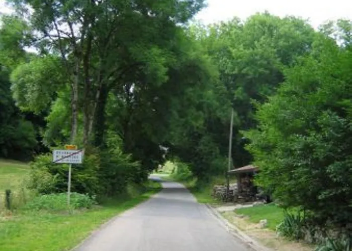 Lorrain Avec Poele, Jardin Et Terrasse, Proche Des Sites Historiques De Verdun - Fr-1-585-4 *